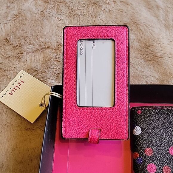 TRINA TURK TRAVEL ACCESSORY SET, PASSPORT COVER AND LUGGAGE TAG - NEW - Picture 2 of 10